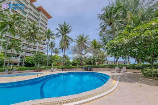 Beachfront Seaview Condo in Hua Hin at Baan Somprasong