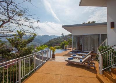 Luxurious 4-bedroom villa, with pool view, on Kamala Beach beach