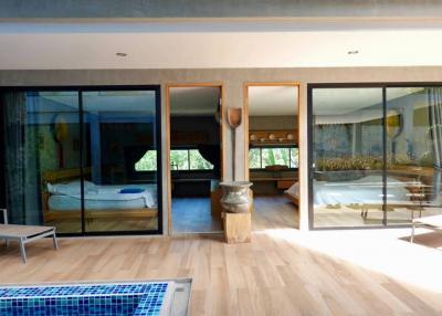 Amazing, large 5-bedroom villa, with mountain view, on Kamala Beach beach