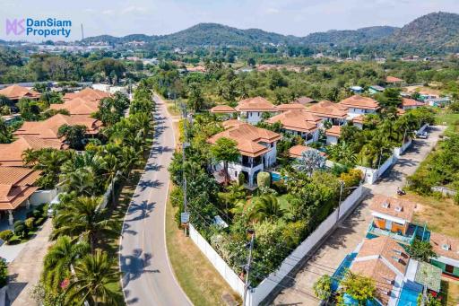 Well-designed Pool Villa in Hua Hin near Khao Tao Beach