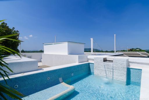 Gorgeous 3-bedroom penthouse, with sea view in Royal Phuket Marina project, on Koh Kaew beach
