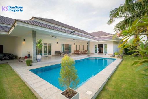 Luxury 3-Bedroom Pool Villa in Hua Hin at Palm Villas