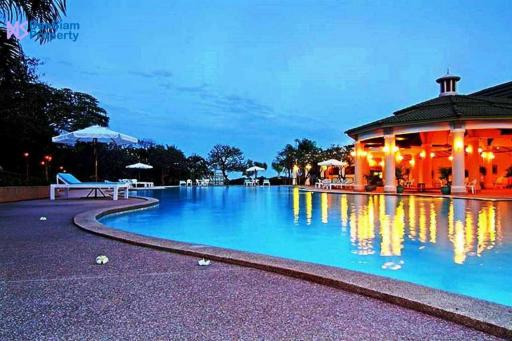 Grand Golf Villa in Hua Hin at Palm Hills Golf Resort