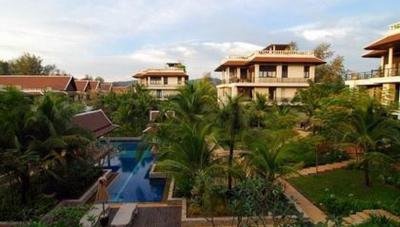 Fashionable, spacious 4-bedroom villa, with pool view and near the sea in Chom Tawan project, on Bangtao/Laguna beach  ( + Video review)