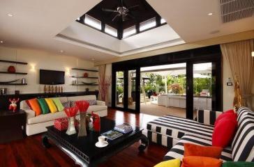 Chic 3-bedroom villa, with pool view and near the sea in Chom Tawan project, on Bangtao/Laguna beach  ( + Video review)