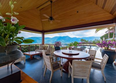 Gorgeous premium, large 5-bedroom villa, with sea view in Andara project, on Kamala Beach beach