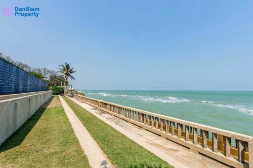 Beachfront Sea View Condo in Hua Hin at Palm Pavilion