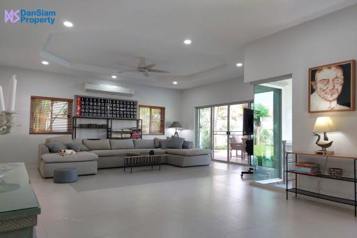 Renovated Pool Villa in Pranburi/Sam Roi Yot at Hana Village1