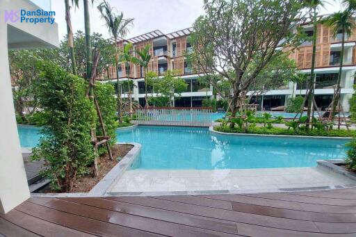 Luxury 1-Bed Beachfront Condo at InterContinental Residences Hua Hin