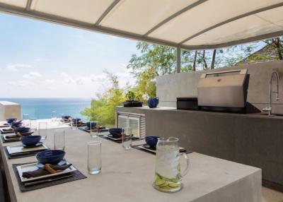 Contemporary piece of art villa with sea view