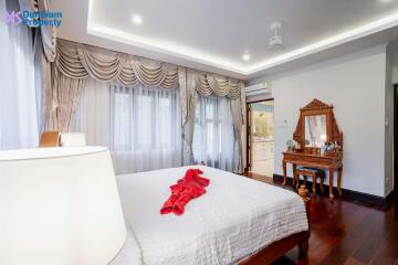 Bali-style 5-Bedroom Pool Villa in Hua Hin at White Lotus1