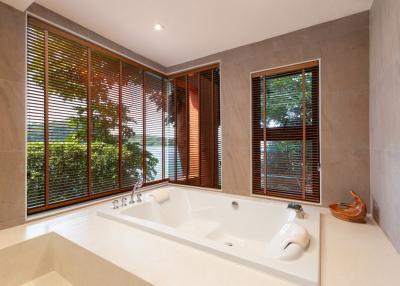 Thai-Bali styled 5-bedroom oceanfront villa