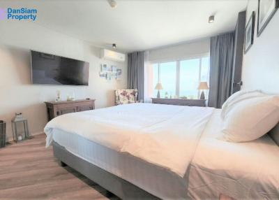 Beachfront 1-Bedroom Sea View Condo at Mykonos Hua Hin
