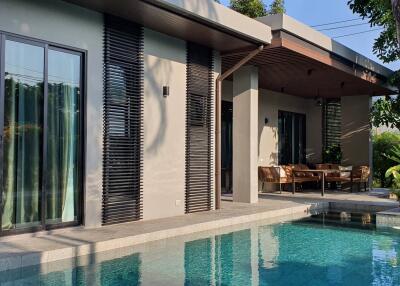 Stunning, large 3-bedroom villa, with pool view in Baan Bua Modern Zen project, on Nai Harn beach