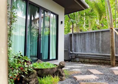 Stunning, large 3-bedroom villa, with pool view in Baan Bua Modern Zen project, on Nai Harn beach