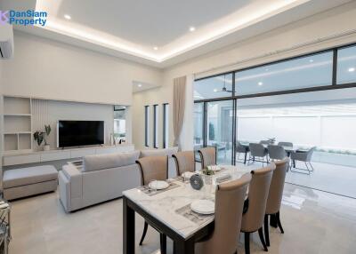 Brand-new Modern Pool Villa in Hua Hin at Baan View Khao