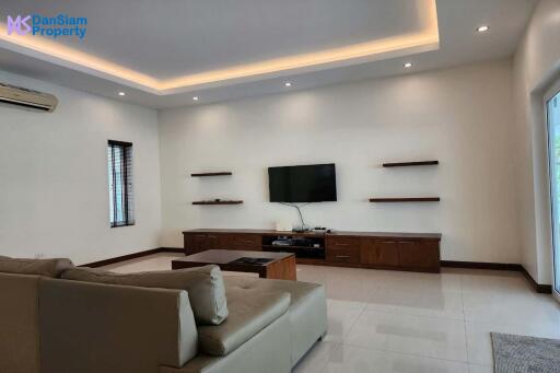 Luxury 3-Bedroom Villa in Hua Hin near Palm Hills Golf Club