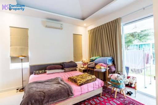 Luxury 4-Bedroom Pool Villa in Hua Hin at Falcon Hill