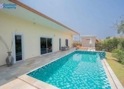 Luxury 3-Bedroom Pool Villa in Hua Hin at Red Mountain