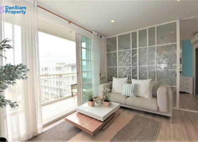 Topfloor Beach Condo in Hua Hin at Autumn Condominium