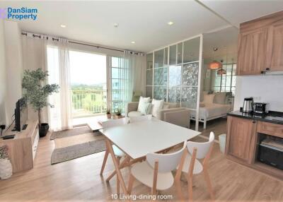 Topfloor Beach Condo in Hua Hin at Autumn Condominium