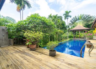 Luxurious 5-bedroom villa, with pool view in The Naya project, on Rawai beach