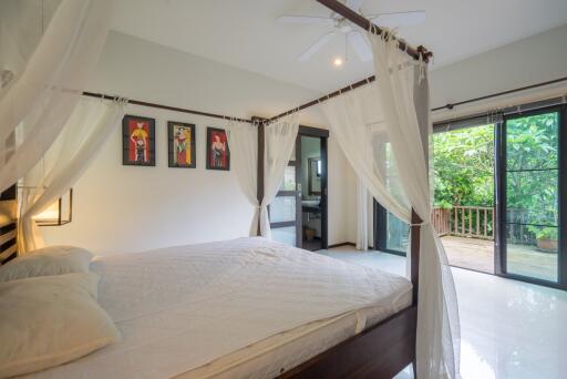 Luxurious 5-bedroom villa, with pool view in The Naya project, on Rawai beach