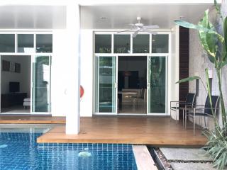 Luxurious 3-bedroom villa, with pool view in Two Villas Oxygen Bangtao project, on Bangtao/Laguna beach