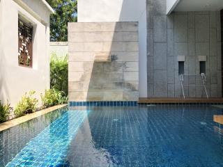 Luxurious 3-bedroom villa, with pool view in Two Villas Oxygen Bangtao project, on Bangtao/Laguna beach