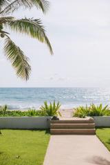 Stylish premium 2-bedroom villa, with sea view and near the sea, on Natai Beach beach