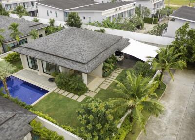 Luxurious 3-bedroom villa, with pool view in Peykaa Estate Villas project, on Bangtao/Laguna beach