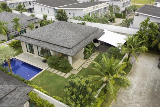 Luxurious 3-bedroom villa, with pool view in Peykaa Estate Villas project, on Bangtao/Laguna beach