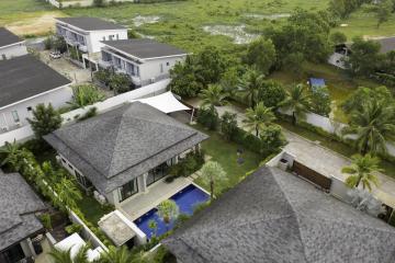 Luxurious 3-bedroom villa, with pool view in Peykaa Estate Villas project, on Bangtao/Laguna beach