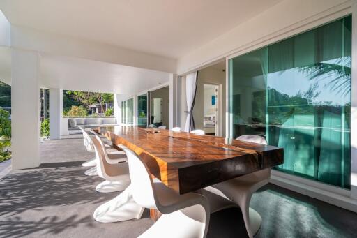 Cozy premium 4-bedroom villa, with sea view and near the sea, on Natai Beach beach