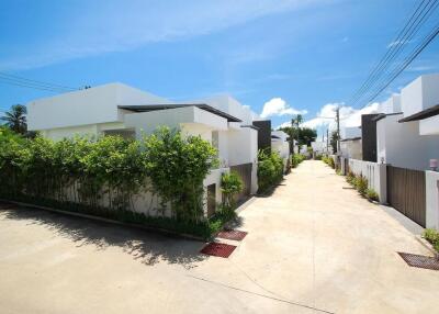 Luxurious 1-bedroom villa, with pool view in Seastone Pool Villas project, on Bangtao/Laguna beach