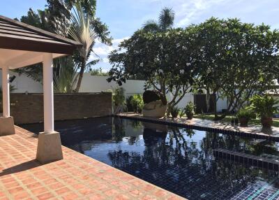 Stunning 2-bedroom villa, with garden view, on Bophut beach