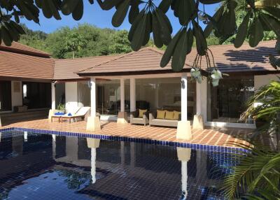 Stunning 2-bedroom villa, with garden view, on Bophut beach