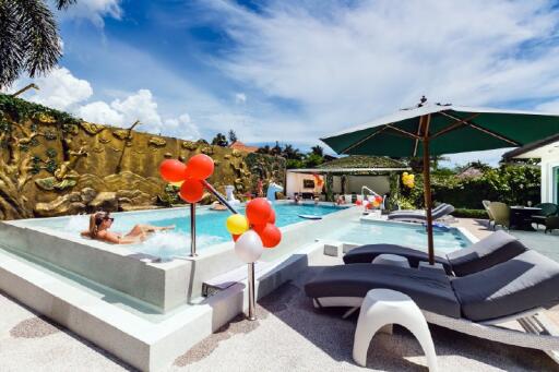Incredible 5-bedroom villa, with pool view, on Bangtao/Laguna beach