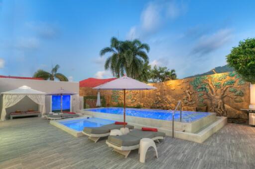 Incredible 5-bedroom villa, with pool view, on Bangtao/Laguna beach