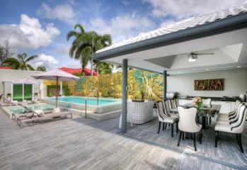 Incredible 5-bedroom villa, with pool view, on Bangtao/Laguna beach