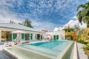 Incredible 5-bedroom villa, with pool view, on Bangtao/Laguna beach