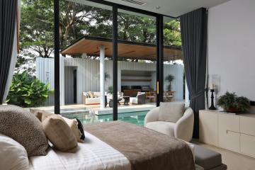 Comfortable 4-bedroom villa, with pool view, on Bangtao/Laguna beach