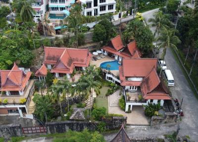 Amazing, spacious 5-bedroom villa, with sea view and near the sea, on Tri Trang Beach beach