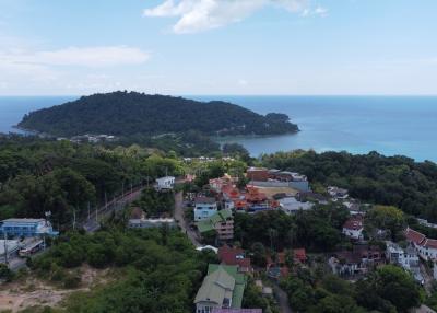 Amazing, spacious 5-bedroom villa, with sea view and near the sea, on Tri Trang Beach beach