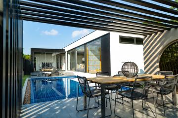 Stylish 3-bedroom villa, with pool view in Villoft Zen Living Resort and Spa project, on Bangtao/Laguna beach