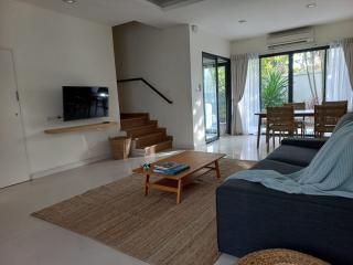 Comfortable 3-bedroom villa, with urban view in Laguna Park project, on Bangtao/Laguna beach