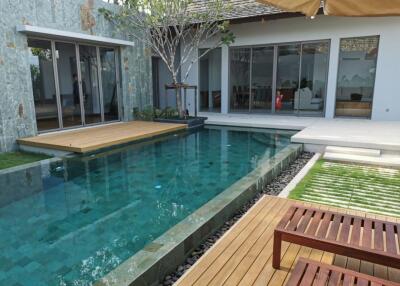 Gorgeous 2-bedroom villa, with pool view, on Layan Beach beach  ( + Video review)