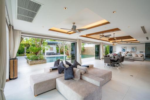 Comfortable, large 5-bedroom villa, with pool view in The Lake House project, on Bangtao/Laguna beach