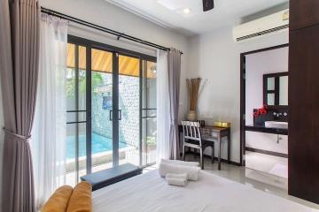 Stylish 3-bedroom villa, with pool view in Onyx project, on Nai Harn beach