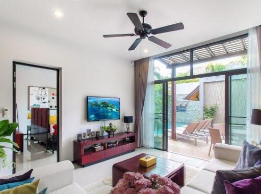 Stylish 3-bedroom villa, with pool view in Onyx project, on Nai Harn beach